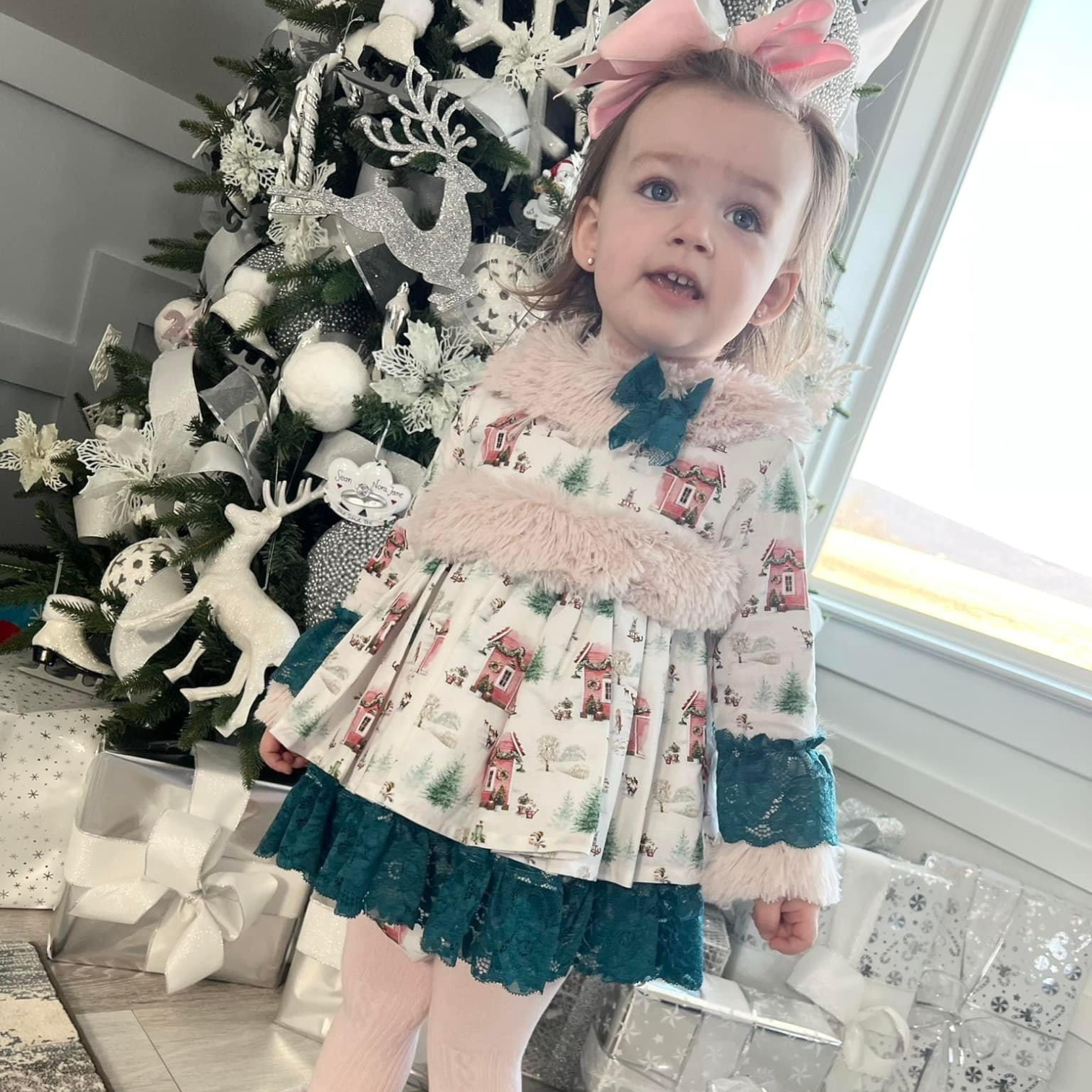 Holiday Emerald Lace Dress